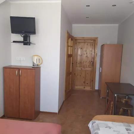 ホームステイ Goscinne R10