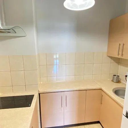 Δωμάτια σε οικογενειακή κατοικία Goscinne R10 Rewa