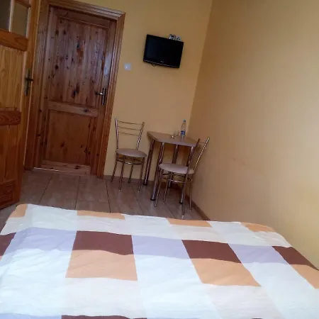 Goscinne R10 Habitación en casa particular Rewa
